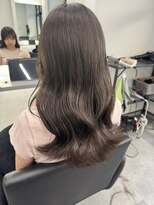 ナンバー 竪町(number+)&nbsp;20代30代大人かわいい暗髪艶感ヨシンモリラベンダーグレージュ