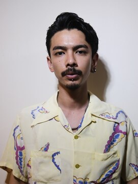 ランプ 代官山(the lamp) メンズショートレイヤー メンズアップバング 刈り上げ黒髪