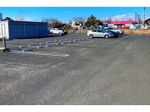 【大型駐車場完備】