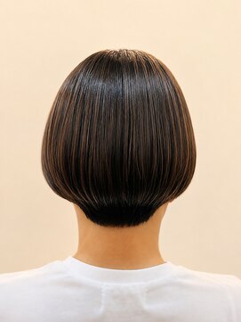 フリージア(freesia) 30代40代50代/大人ボブ/ショートボブ/艶髪