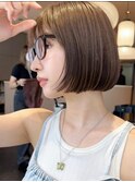 ナチュラルボブ前下がりミニボブ前髪あり艶カラー髪質改善