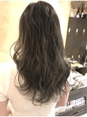 【UniQ・小笹】2回ブリーチ+グレージュグラデーション