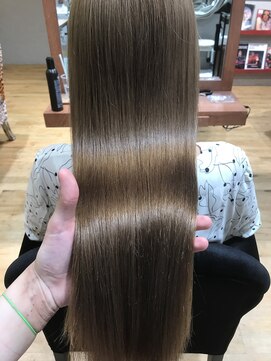 ヘアサロン アティリー(Hair Salon Attirer) 髪質改善/髪質改善梅田/梅田髪質改善【Attirer Akari】