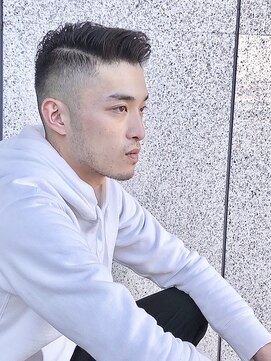 ダグラスヘア ノースショア 岐阜 長良(Douglas hair NORTH SHORE) 分け目くっきりバーバースタイル