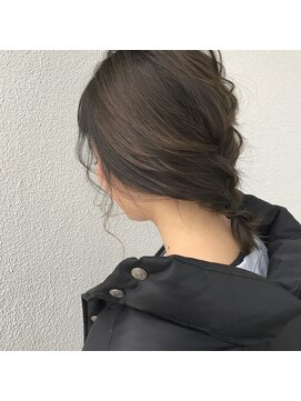 ルース(RUTH) アッシュベージュでクリーミーカラー