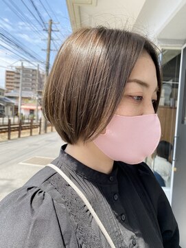 イロヘアー(ilo.hair) 【ベージュカラー】【ショートボブ】