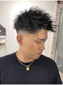 20代メンズヘア東京バーバーフェードツイストジェットモヒカン