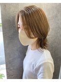 ミディアムウルフ くびれヘア