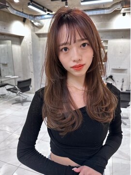 サイン 渋谷(SIGN) レイヤーカットインナーカラーイヤリングカラー色落ち綺麗表参道