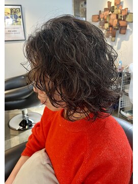 ビハインドザカーテン(BEHIND THE CURTAIN) デザインウルフ×大人ウルフパーマ×プードルパーマ無造作パーマ