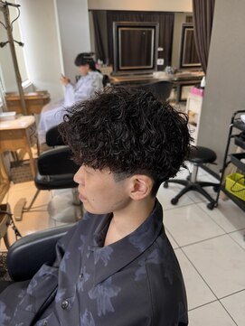 アイズ 海老名(AIZU) ツイストスパイラルパーマ　波巻きパーマ　スパイラルパーマ