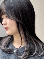 ミーム 原宿 表参道(meme)&nbsp;”インナーカラーシルバー×レイヤーカット