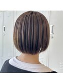 上品な大人っぽさを演出するボブスタイル