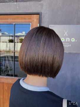 ナナ バイ ピケ(nana by pique) ぱつっとボブ