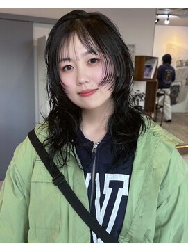 ヨム(YOMU) カーリーヘアー