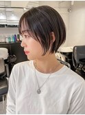 ショートくびれヘア顔周りレイヤーおくれ毛_ba374461