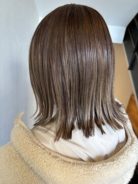 白髪ぼかしブリーチハイライトカラー