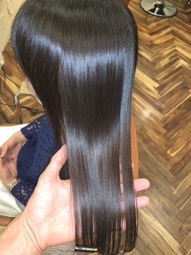 アトリエ ミム 二子玉川店(atelier mim) 艶髪×クラシカルロング♪縮毛矯正<二子玉川店>