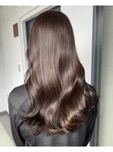モノトーンカラー×グレージュ