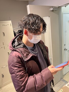 キャンディ 横浜(CANDY) 【岸本泰芽指名】センターパート/波巻きパーマ