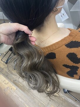 リーホリエ(Lee Horie) 【高木】仕事でバレないグラデーションカラー◎