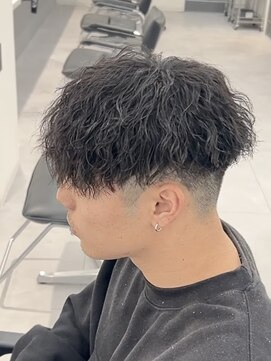 ブリーチ 名古屋大須店(BLEACHi) 縦落ちツイスパ