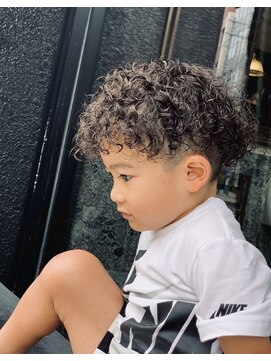 カットインシャンゼ 崇元寺店 【キッズ】スパイラルパーマ