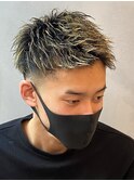 ハイライトツイストパーマアップバング短髪メッシュ