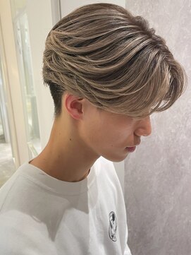 アンサー 渋谷(ANSWER) メンズバレイヤージュカラーハイライト刈り上げセンターパート