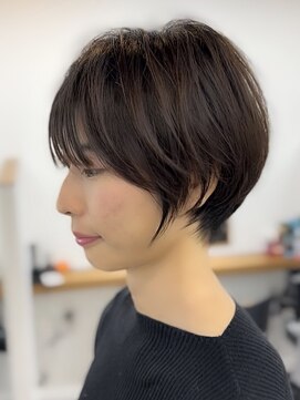 ファーストステップ 表参道(FIRST STEP) 30代40代50代◎髪型ショート丸みとくびれ表参道レイヤーショート