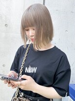 シーン(SCEN)&nbsp;ハイトーンボブ/ケアブリーチ/ミルクティーベージュ/艶髪/前髪