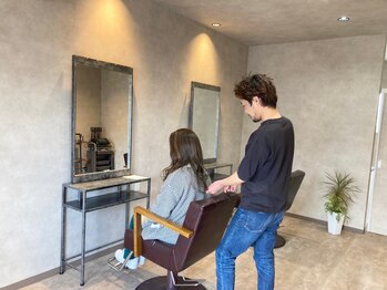 デュアリテ(dualite)の写真/「なりたいイメージがわからない…」そんな方もお任せ!想いを汲んだ接客と丁寧なカウンセリングが好評◎