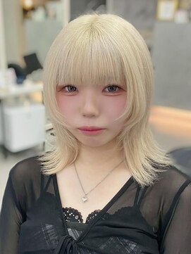 ジィルム(XELM) 韓国レイヤーカット/ブリーチ/レイヤーカット/ハッシュカット