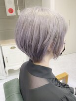 デイズ(days)&nbsp;大人可愛いひし形ショート/アッシュグレージュカラー