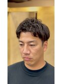無造作な動きが映えるニュアンスパーマショート 