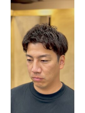 サームマン 人形町(SARM MAN) 無造作な動きが映えるニュアンスパーマショート