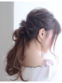 【elfo】簡単アレンジ！おしゃれでルーズなポニーテール