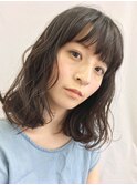 黒髪のミディアムが可愛い！パーマをかけたら小顔に見える理由