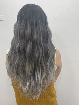 トロニー(TLONY) 渋谷TLONY エクステホワイトグラデーション