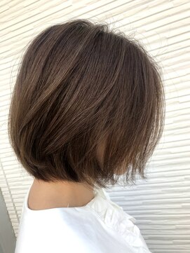 ミル(MILE.) 大人かわいいボブショート◆キャラメルベージュ