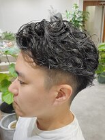 アミー 駒澤(Ammy komazawa)&nbsp;ビジネスリバースパーマ スパイラルパーマ/刈り上げ 纐纈