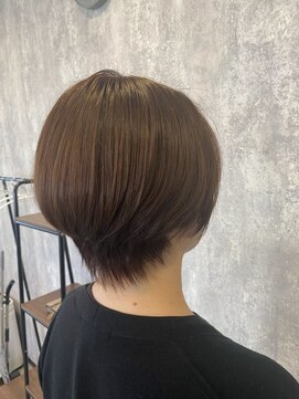 イーラ(E-LA) ショートボブ