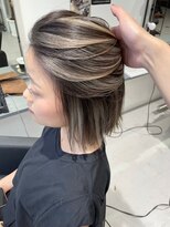 キング(K!ng)&nbsp;ハイライトカラーミルクティーベージュケアブリーチダブルカラー