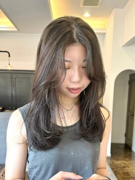 ヘアーアイスカルテット(HAIR ICI QUARTET) ブリーチなし透明感オリーブベージュこなれ小顔レイヤーカット