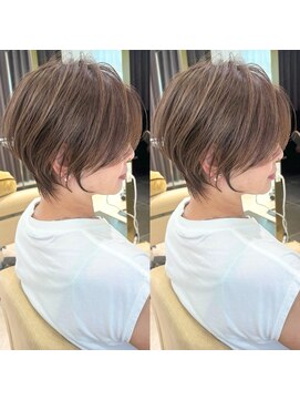 アンド ストーリーズ(&STORIES) ショートボブ髪型40代50代60代前髪あり前髪なし【原宿】★