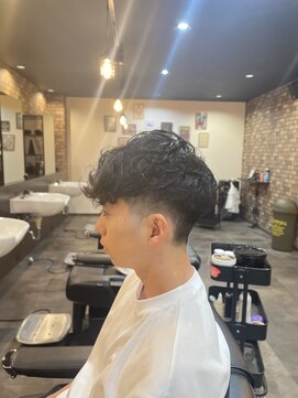 バーバーショップ ネオ セカンド(BARBERSHOP NEO2nd) スペインカール