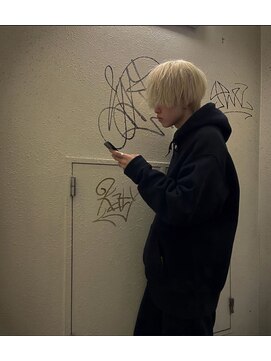 シン(syn) ブロンドマッシュ