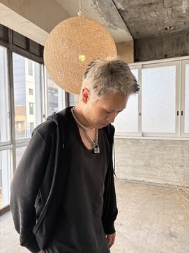 シロ(SHIRO) white × black