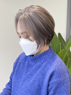 ジービージー前橋ミュグ(GBG前橋mugu) くびれショートボブ40代50代グレイカラー白髪染め白髪ぼかし