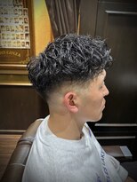 レオヘアワークス(LEO HAIR WORKS)&nbsp;メンズパーマ　フェードカット　新潟市中央区床屋　バーバー新潟